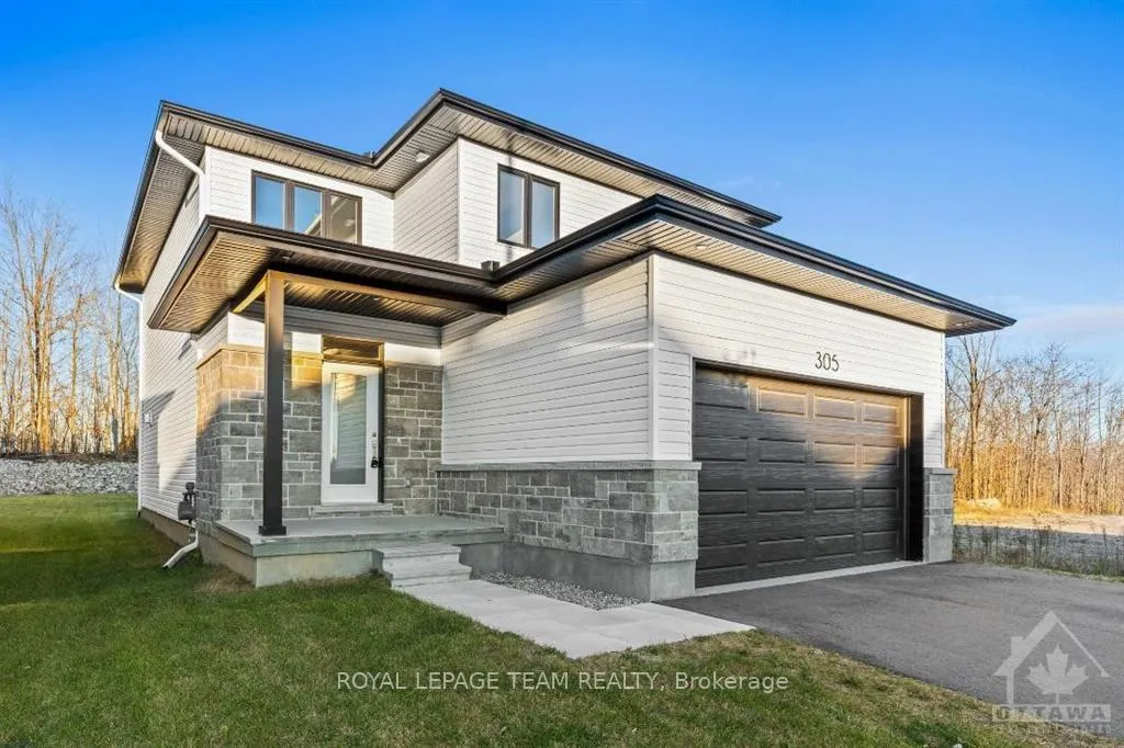 Photo 11 of 305 Wood Avenue, Smiths Falls — HOMEH