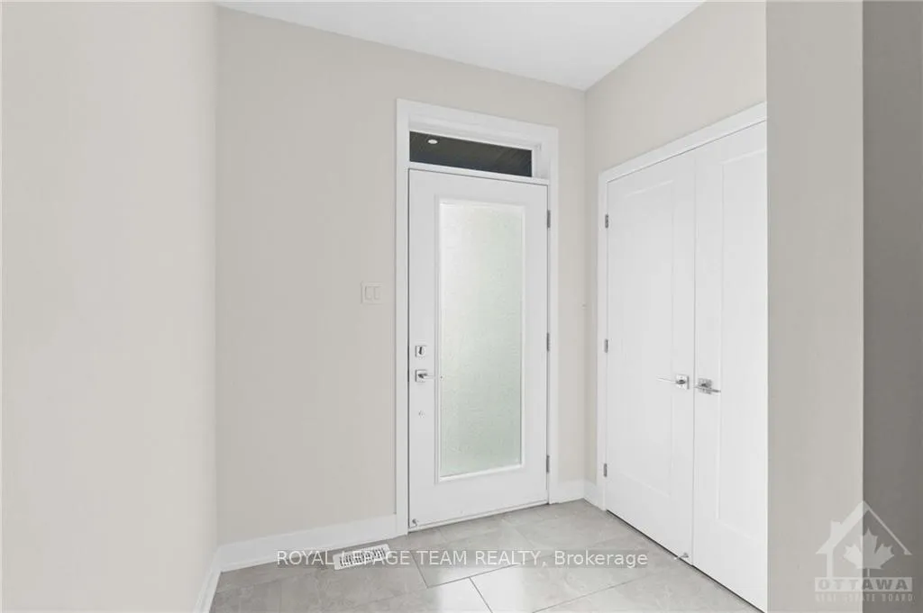 Photo 12 of 305 Wood Avenue, Smiths Falls — HOMEH