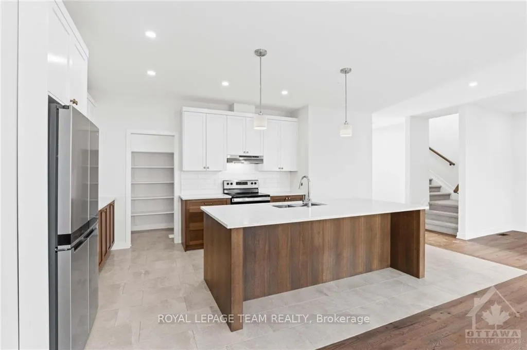 Photo 15 of 305 Wood Avenue, Smiths Falls — HOMEH