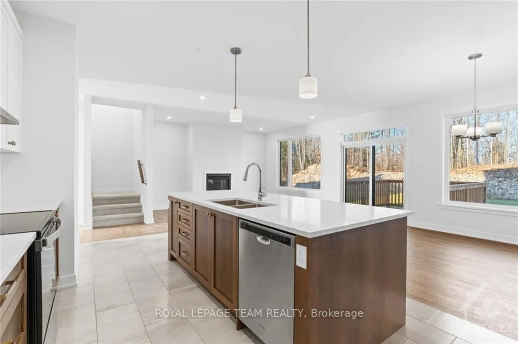 Photo 16 of 305 Wood Avenue, Smiths Falls — HOMEH