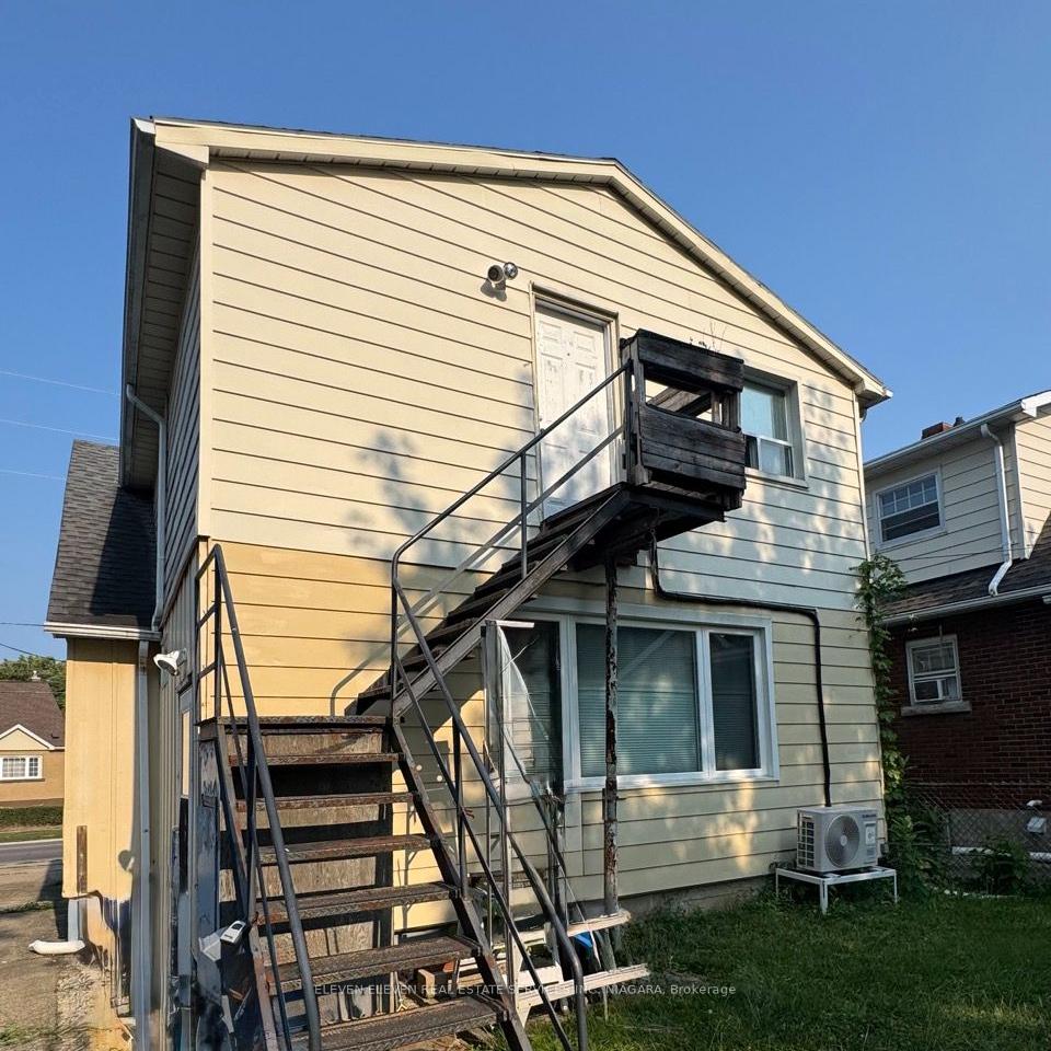 Photo 2 of Unit Upper, 287 Grantham Avenue, St. Catharines, Facer — HOMEH