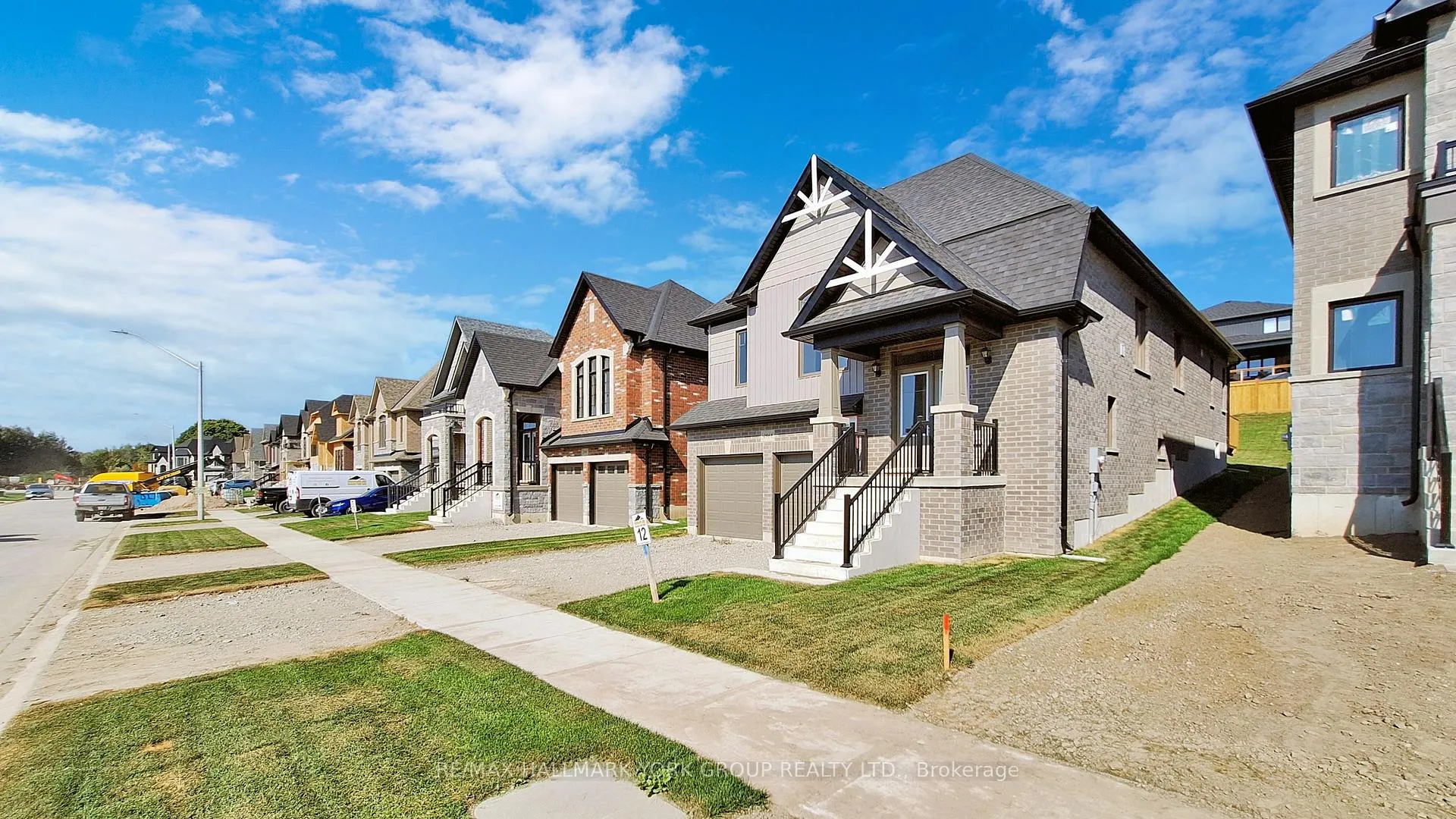 Photo 4 of 2968 Monarch Drive, Orillia — HOMEH