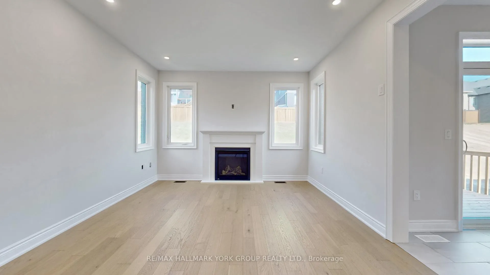 Photo 20 of 2968 Monarch Drive, Orillia — HOMEH