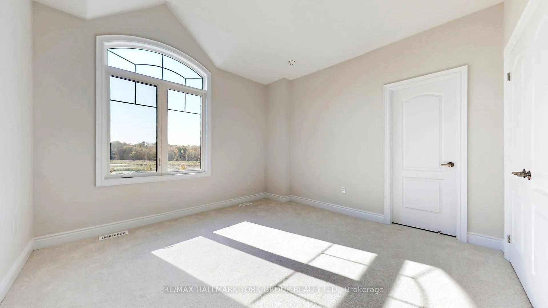 Photo 35 of 2968 Monarch Drive, Orillia — HOMEH