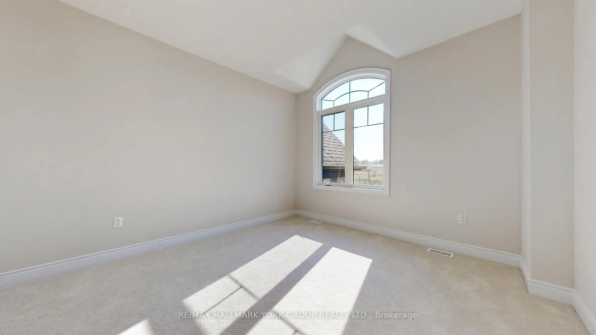 Photo 36 of 2968 Monarch Drive, Orillia — HOMEH