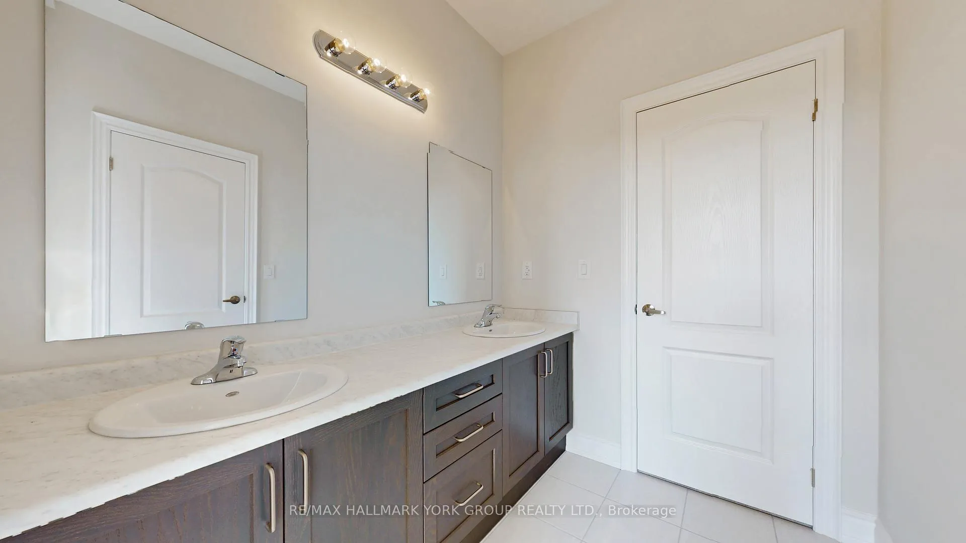 Photo 42 of 2968 Monarch Drive, Orillia — HOMEH