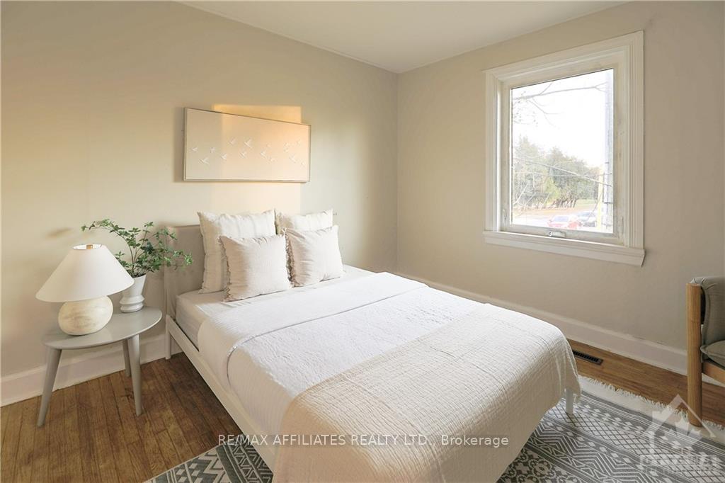 Photo 16 of 147 Queen Street, Smiths Falls — HOMEH
