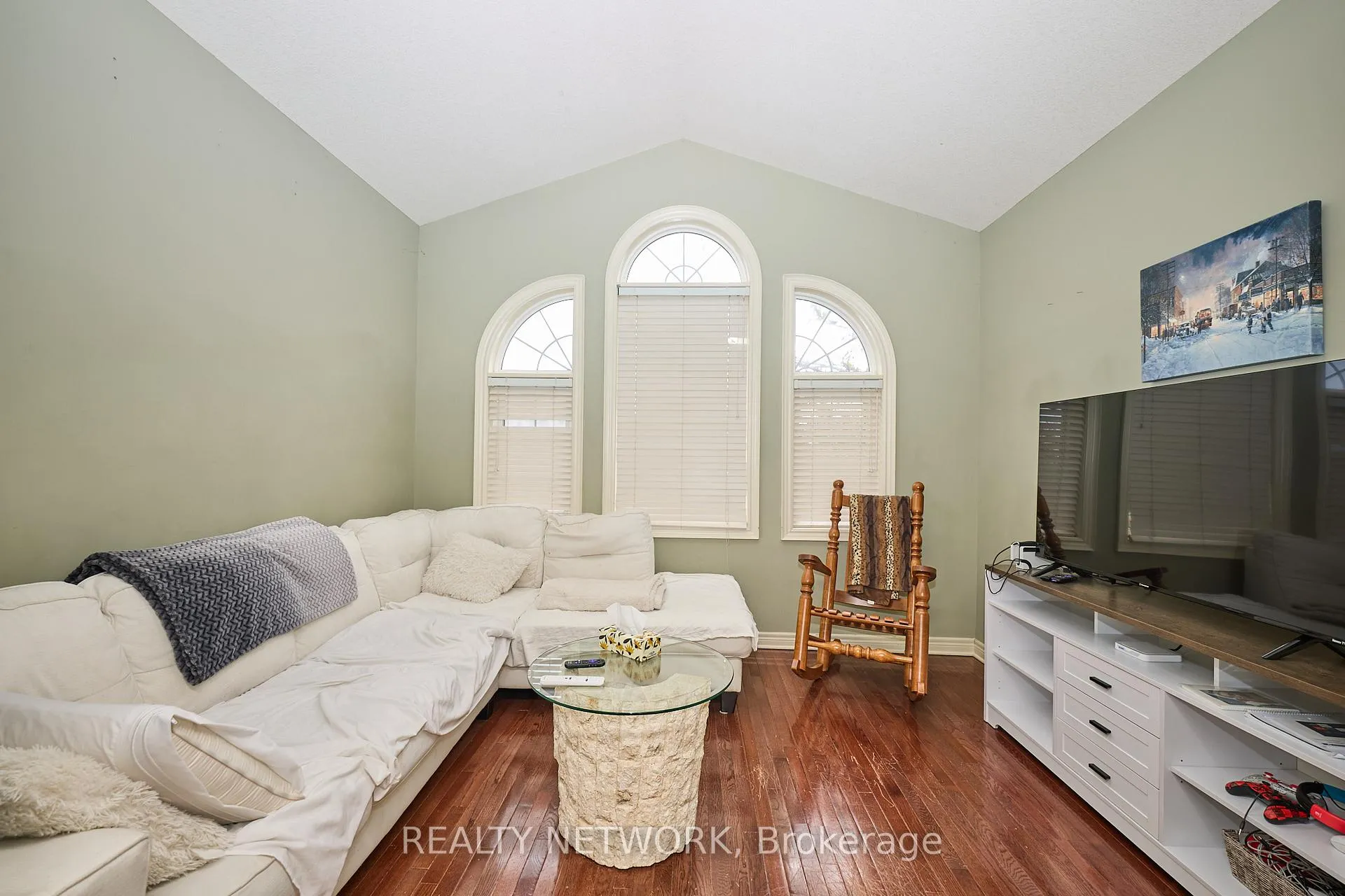 Photo 12 of 69 Macturnbull Drive, St. Catharines, Rykert/Vansickle — HOMEH