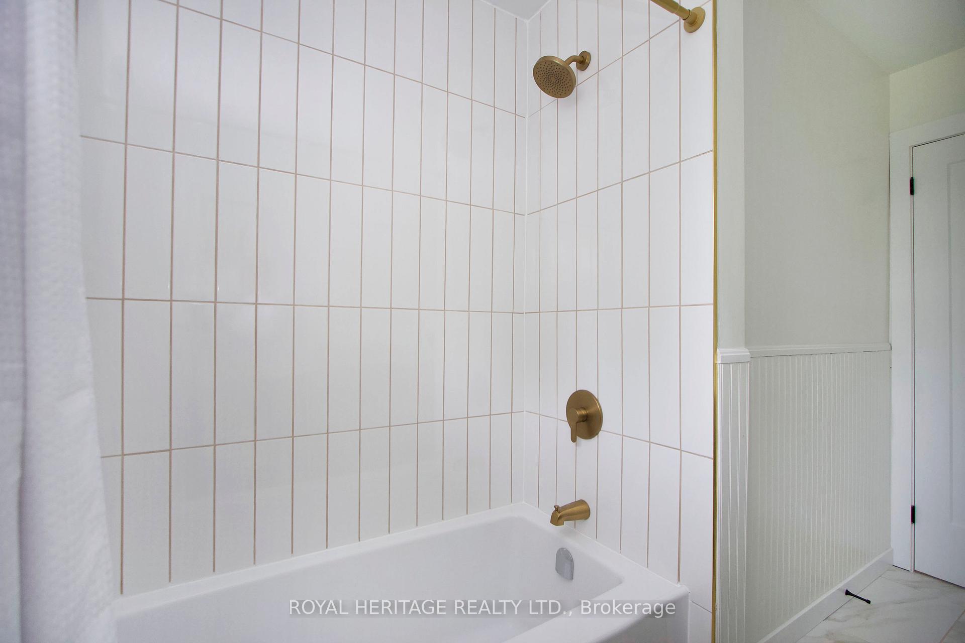 Photo 11 of 689 Cedarvale Crescent, Selwyn — HOMEH