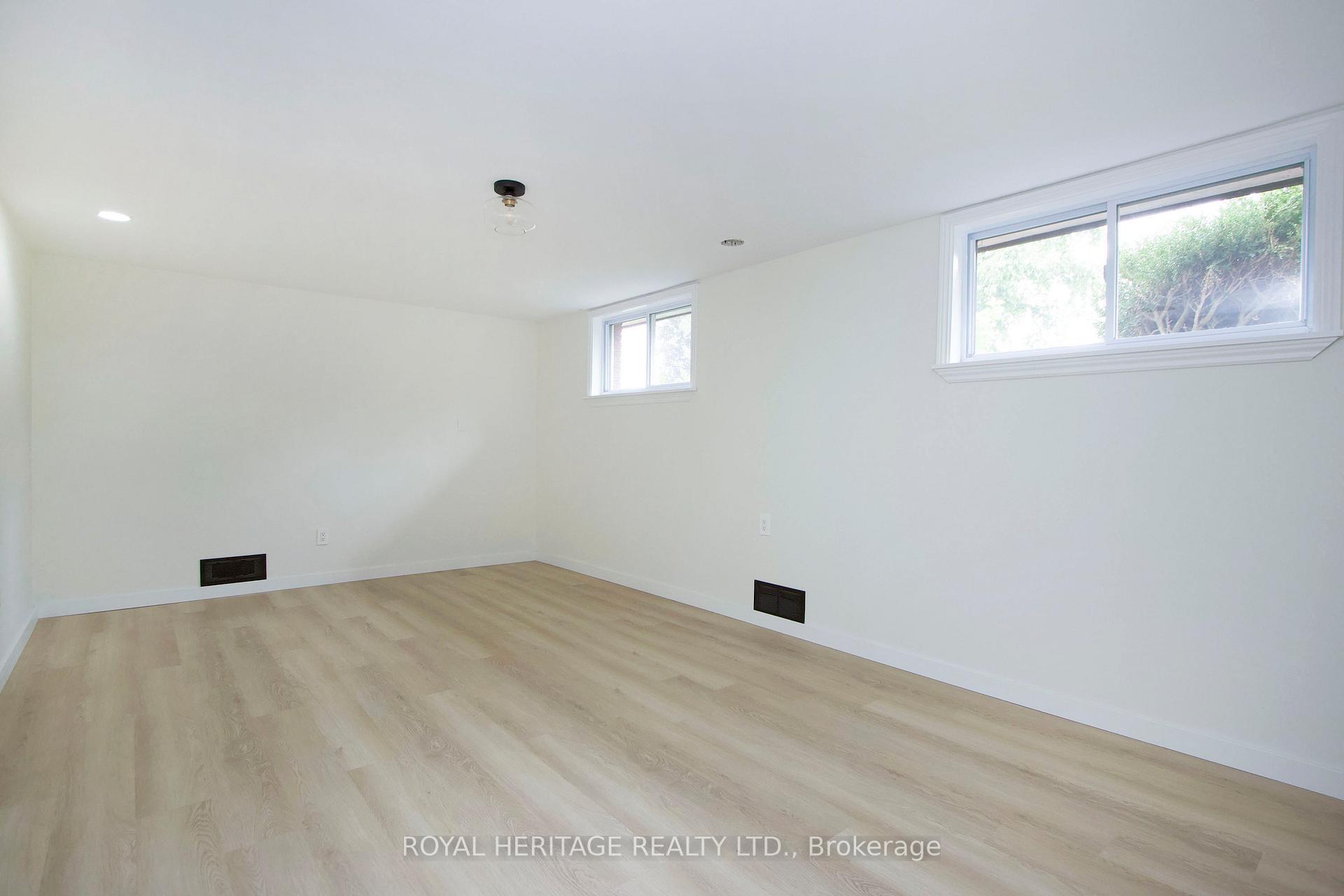 Photo 21 of 689 Cedarvale Crescent, Selwyn — HOMEH