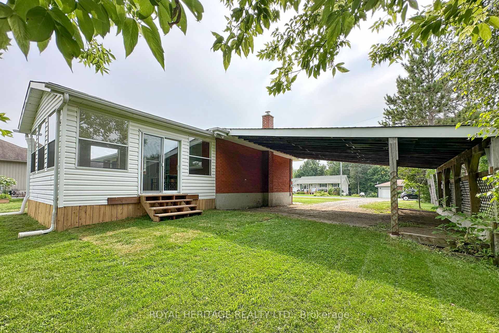 Photo 24 of 689 Cedarvale Crescent, Selwyn — HOMEH