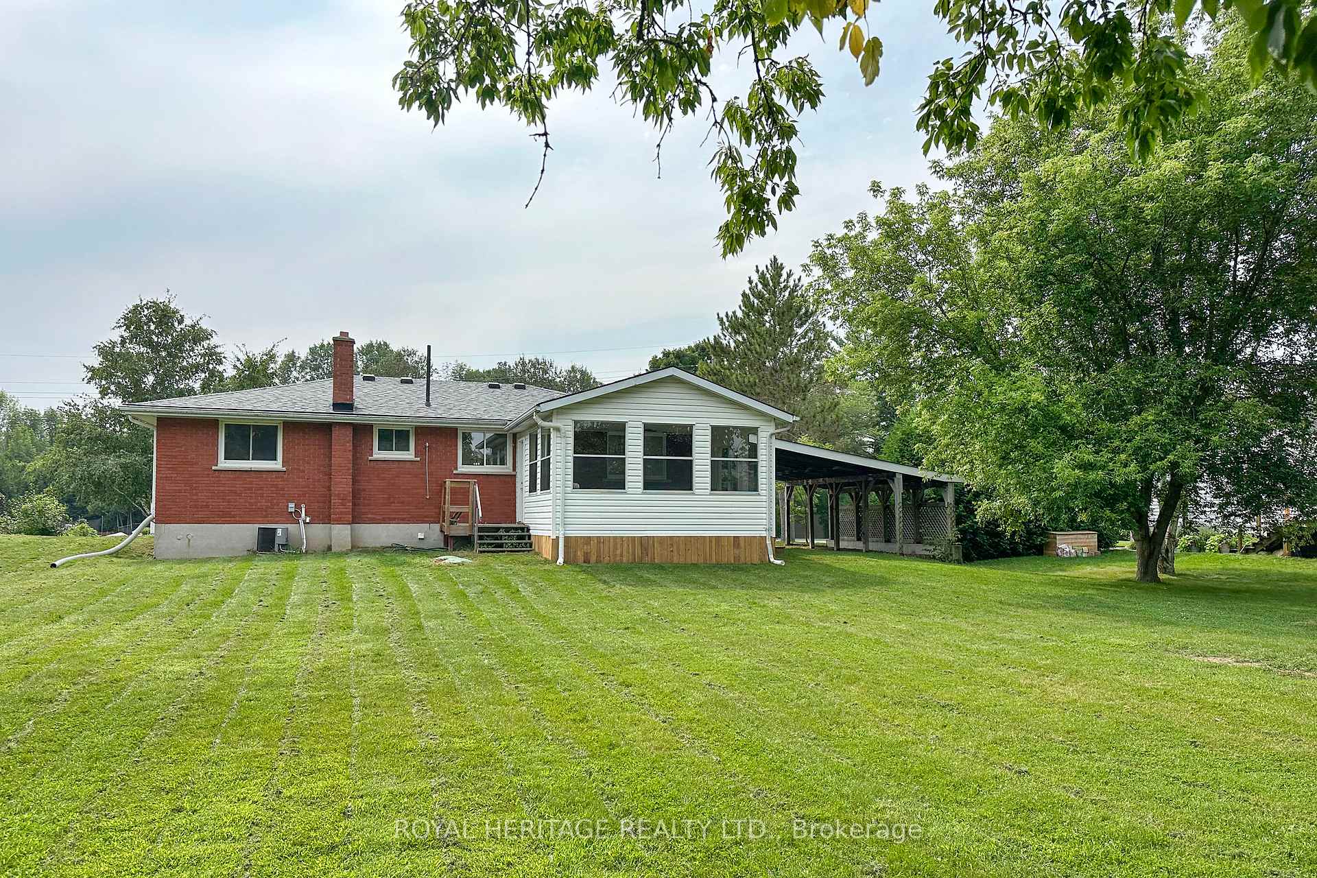 Photo 25 of 689 Cedarvale Crescent, Selwyn — HOMEH