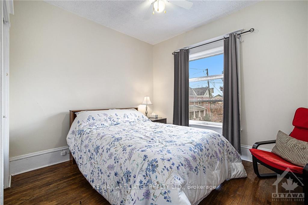 Photo 11 of 14 Mcewen Avenue, Smiths Falls — HOMEH