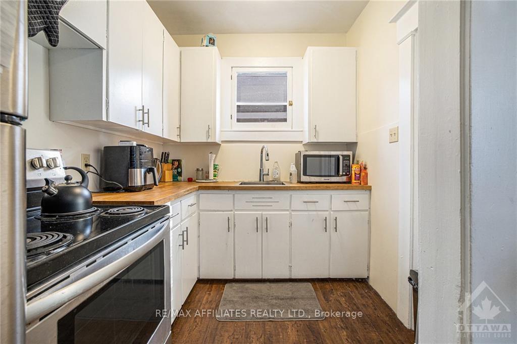 Photo 16 of 14 Mcewen Avenue, Smiths Falls — HOMEH