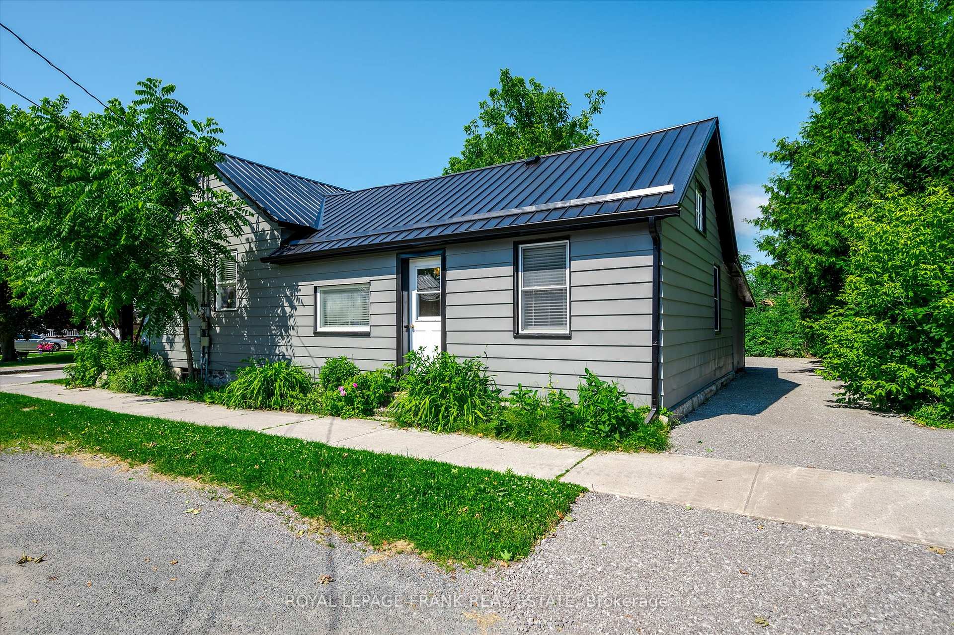 Photo 19 of 34 Reid Street, Selwyn — HOMEH