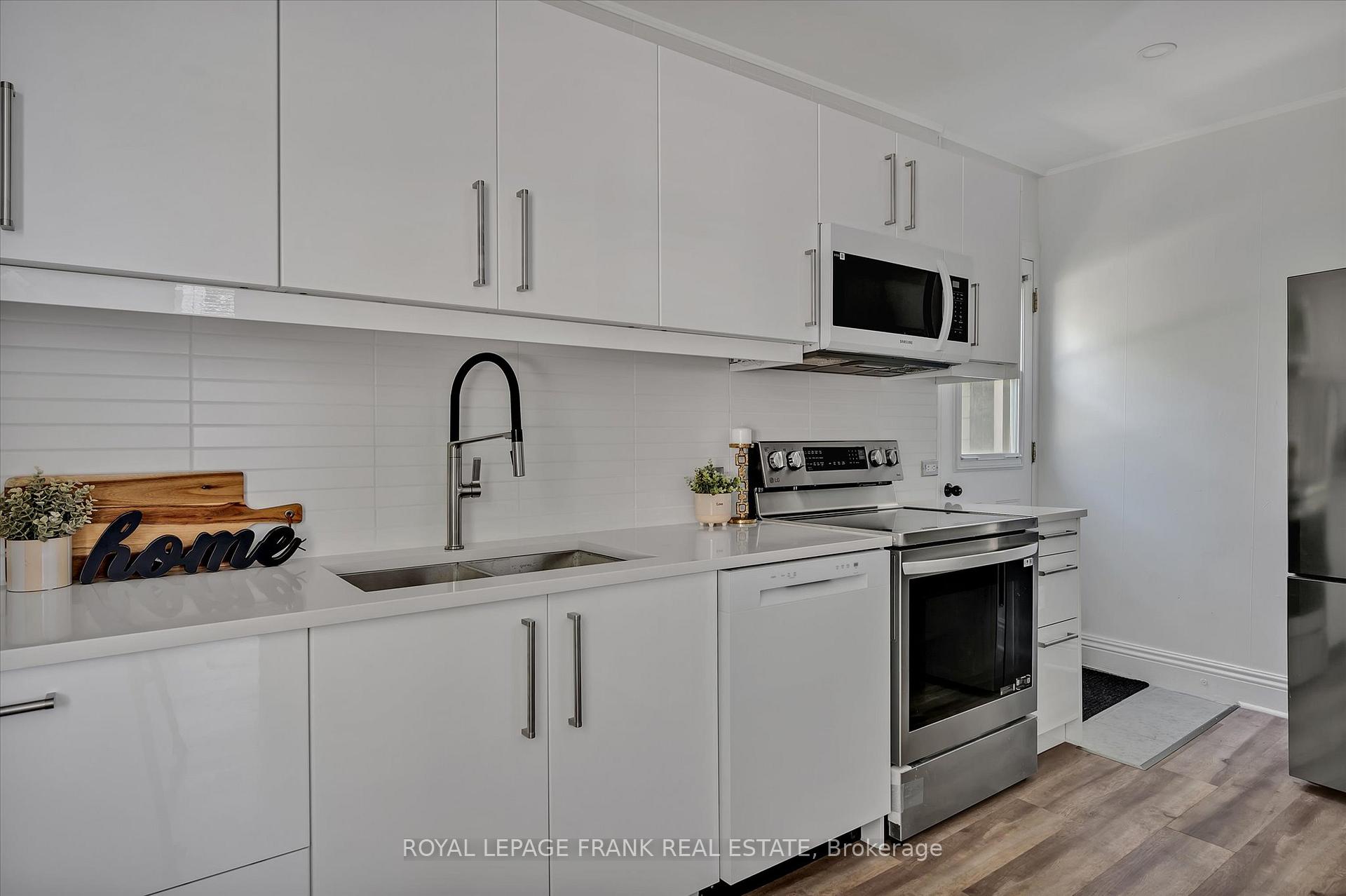 Photo 24 of 34 Reid Street, Selwyn — HOMEH