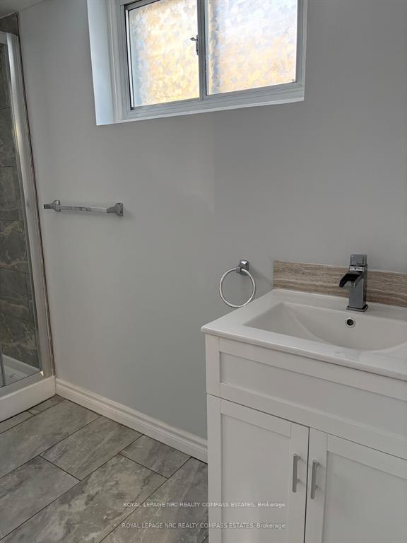 Photo 20 of 90 St Davids Road, St. Catharines, Burleigh Hill — HOMEH