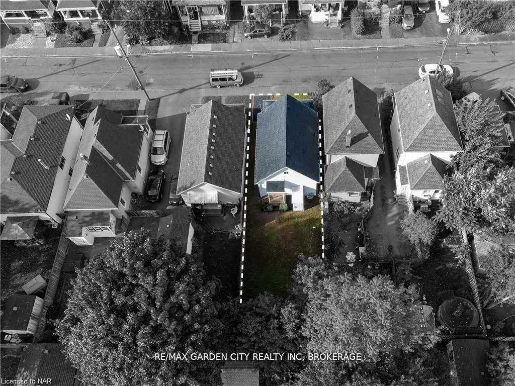 Photo 28 of 98 Pleasant Avenue, St. Catharines, Downtown — HOMEH