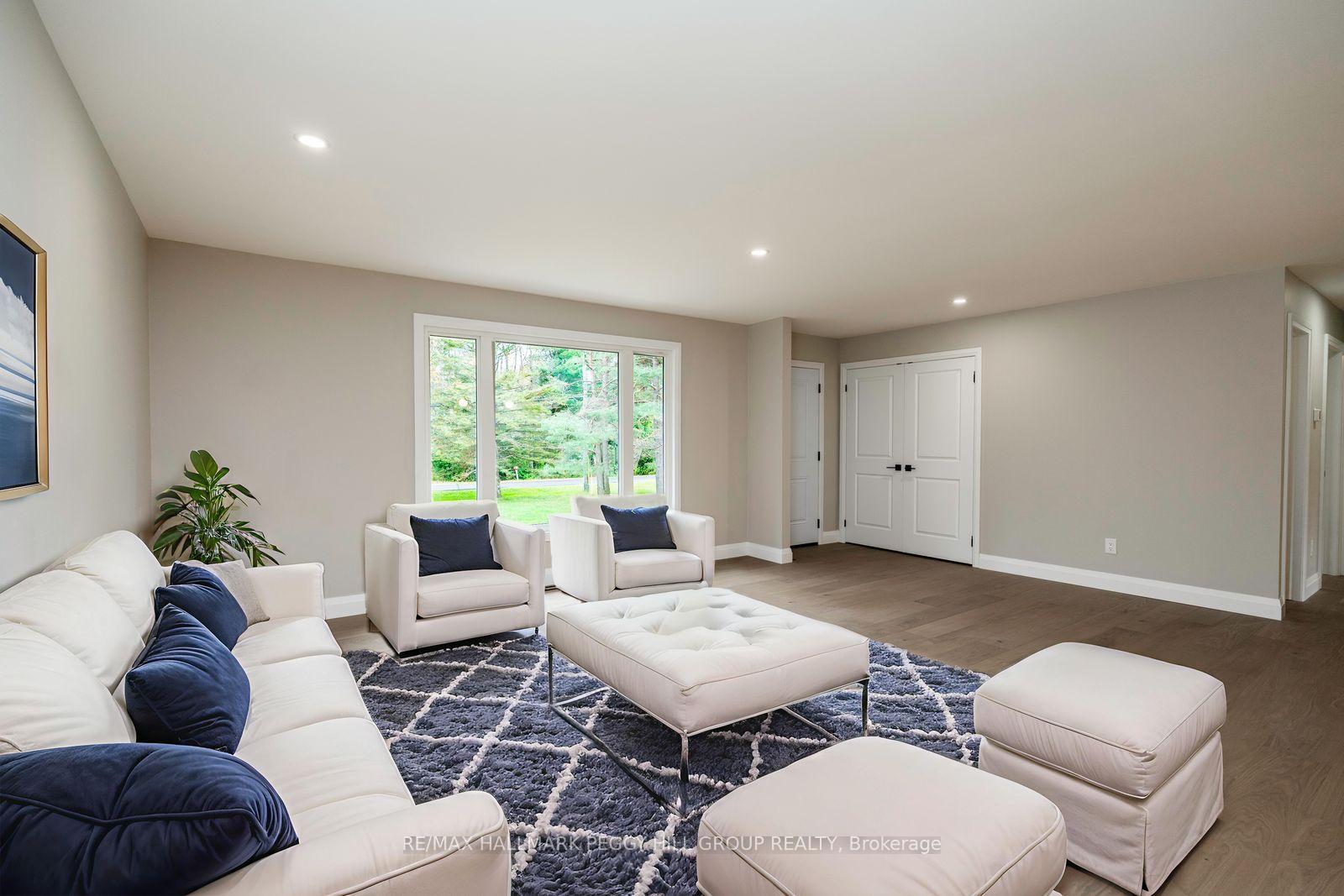 Photo 3 of 16 Hillview Crescent, Springwater, Rural Springwater — HOMEH