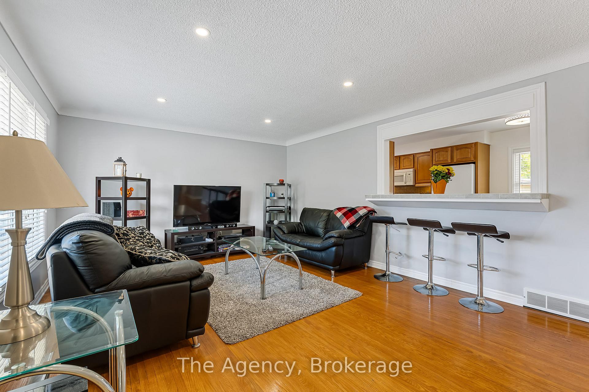 Photo 8 of 436 Bunting Road, St. Catharines, Carlton/Bunting — HOMEH