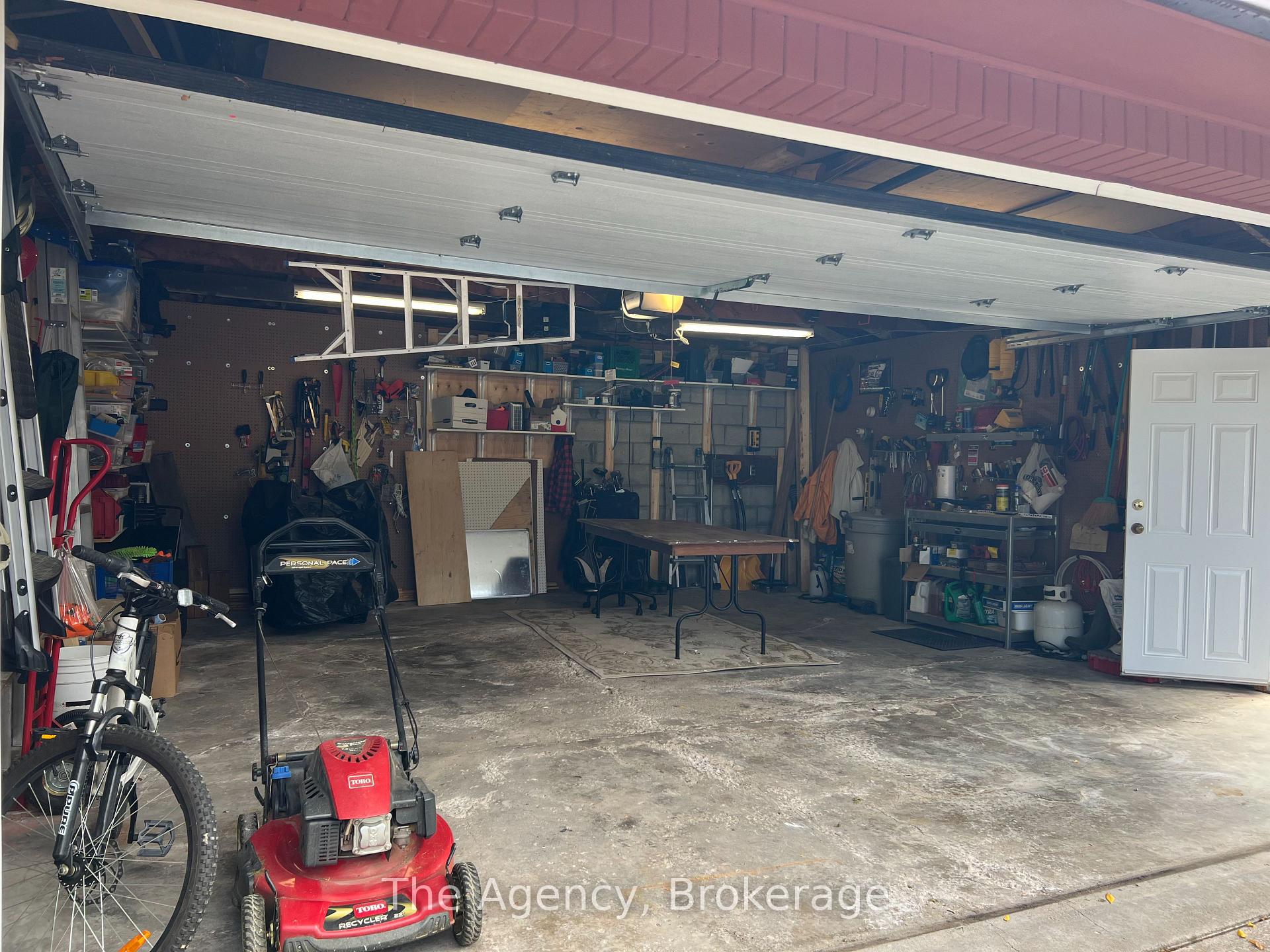 Photo 33 of 436 Bunting Road, St. Catharines, Carlton/Bunting — HOMEH