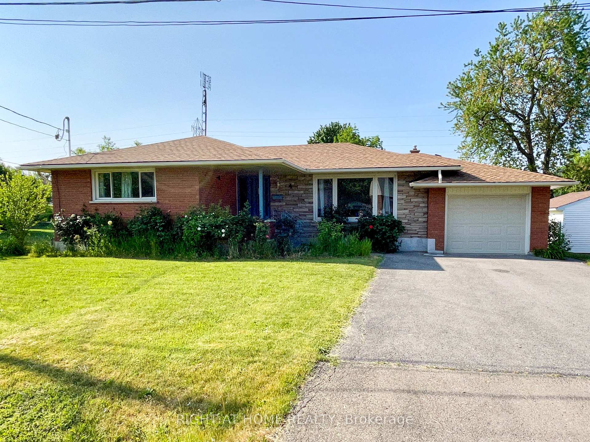 Photo 1 of 4 Valley Road, St. Catharines, Rykert/Vansickle — HOMEH