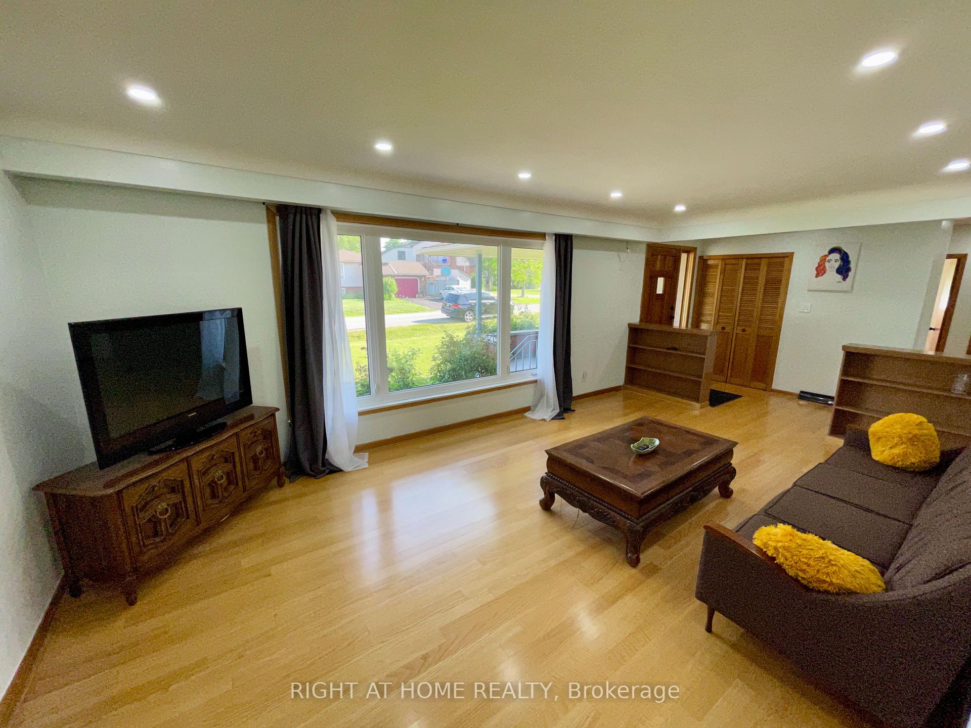 Photo 5 of 4 Valley Road, St. Catharines, Rykert/Vansickle — HOMEH
