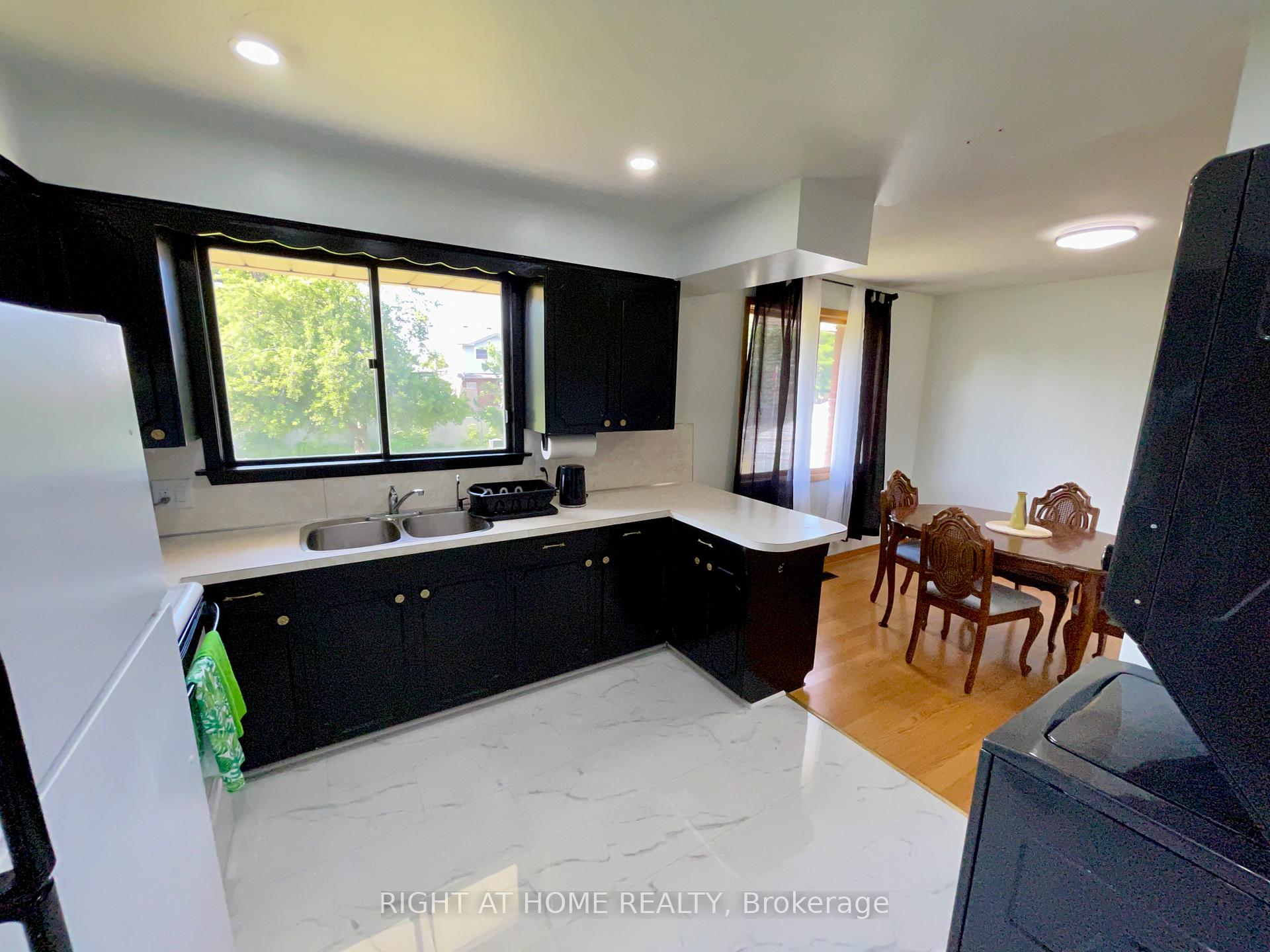 Photo 10 of 4 Valley Road, St. Catharines, Rykert/Vansickle — HOMEH