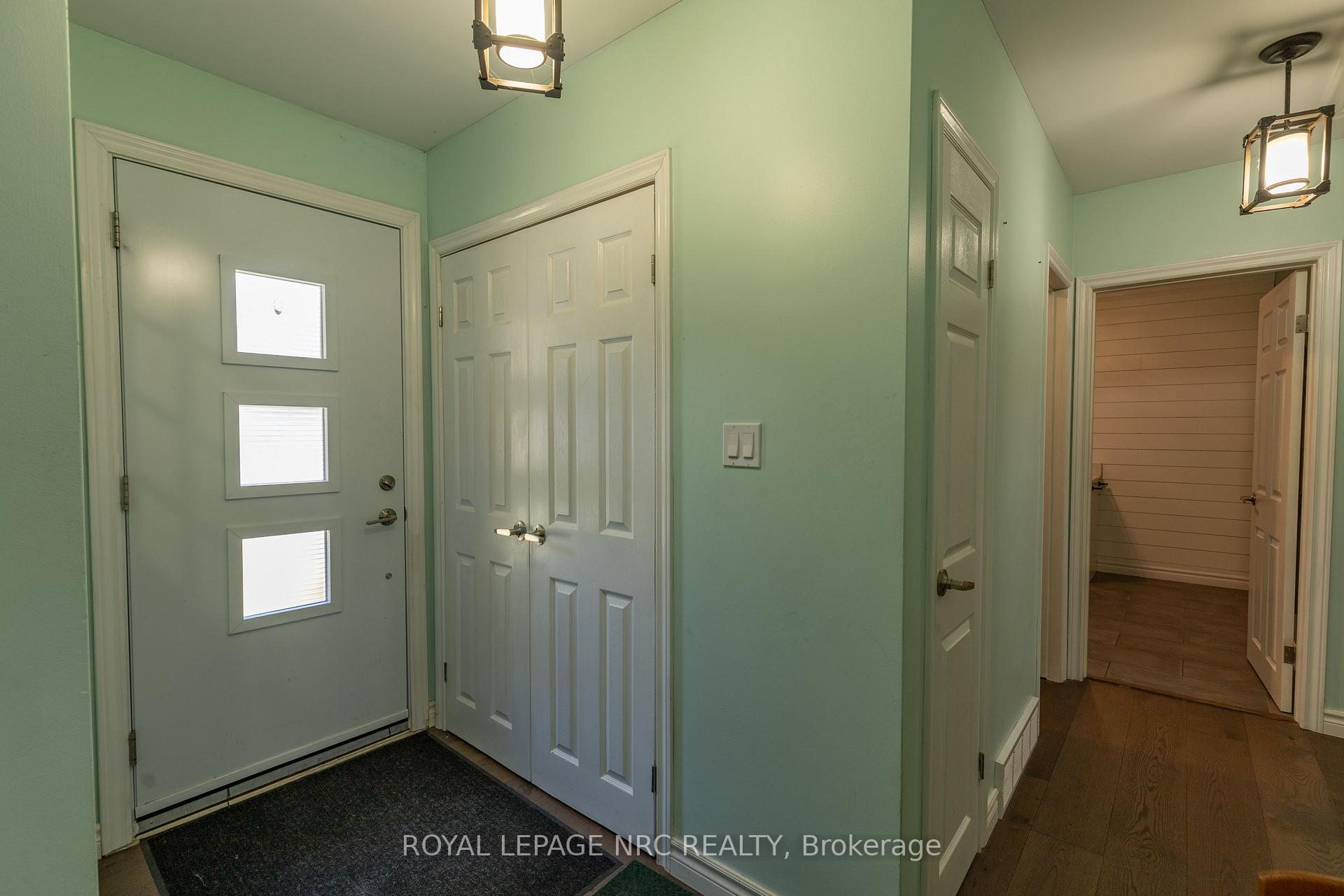 Photo 5 of 11 Brookdale Avenue, St. Catharines, Oakdale — HOMEH