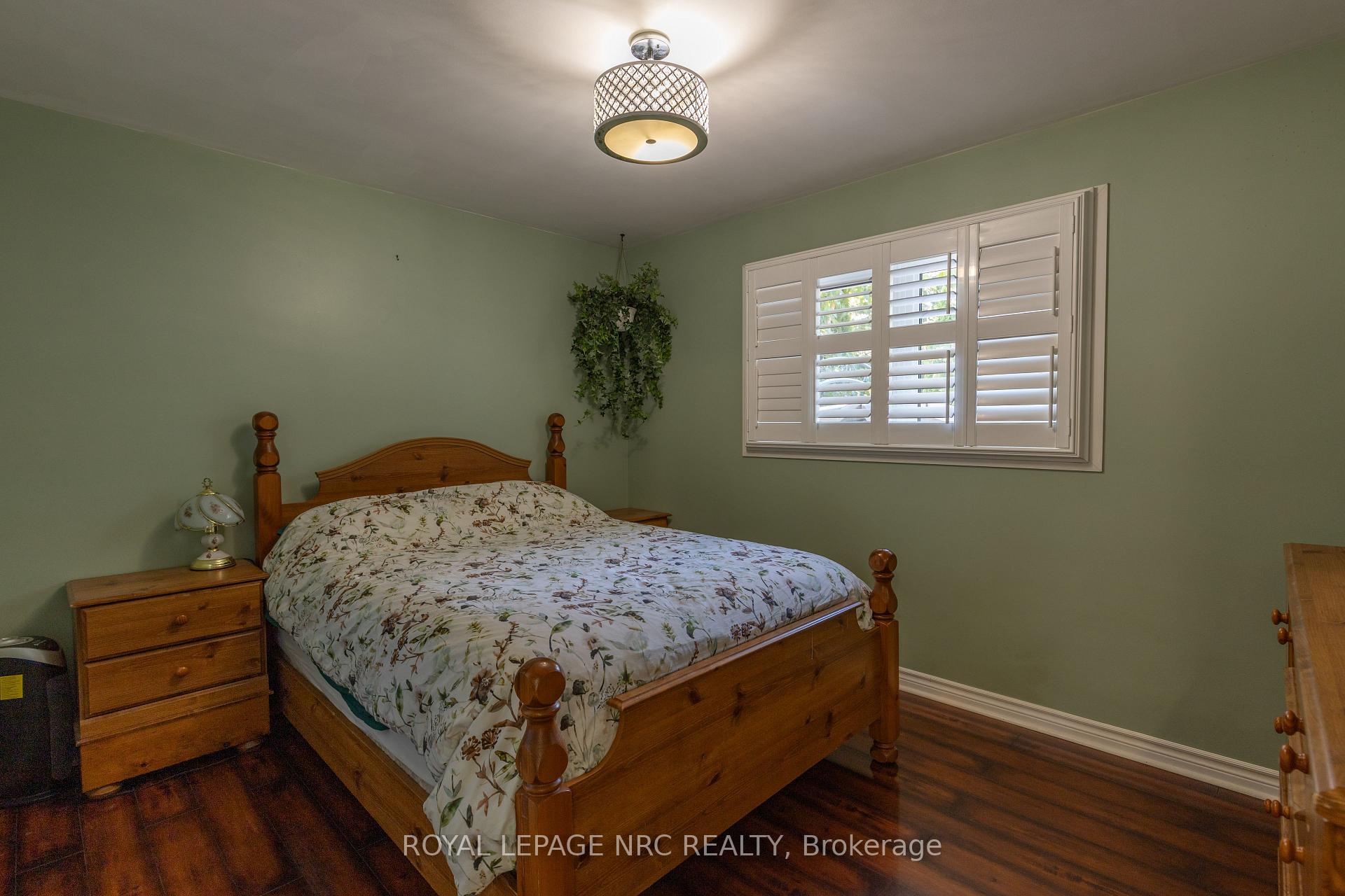 Photo 8 of 11 Brookdale Avenue, St. Catharines, Oakdale — HOMEH