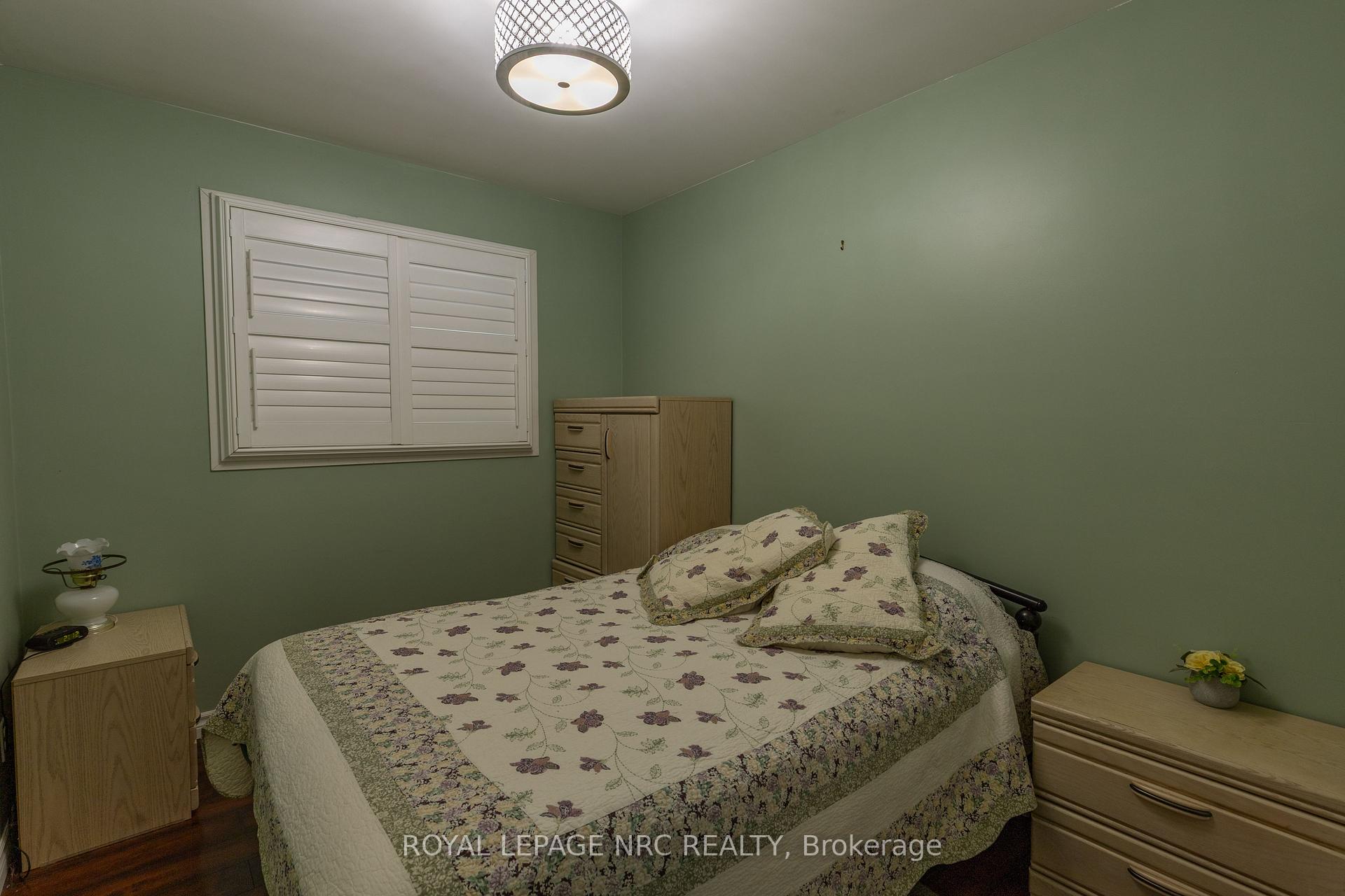 Photo 10 of 11 Brookdale Avenue, St. Catharines, Oakdale — HOMEH