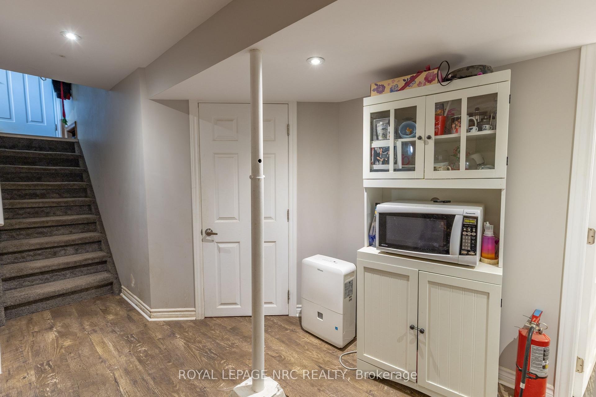 Photo 21 of 11 Brookdale Avenue, St. Catharines, Oakdale — HOMEH