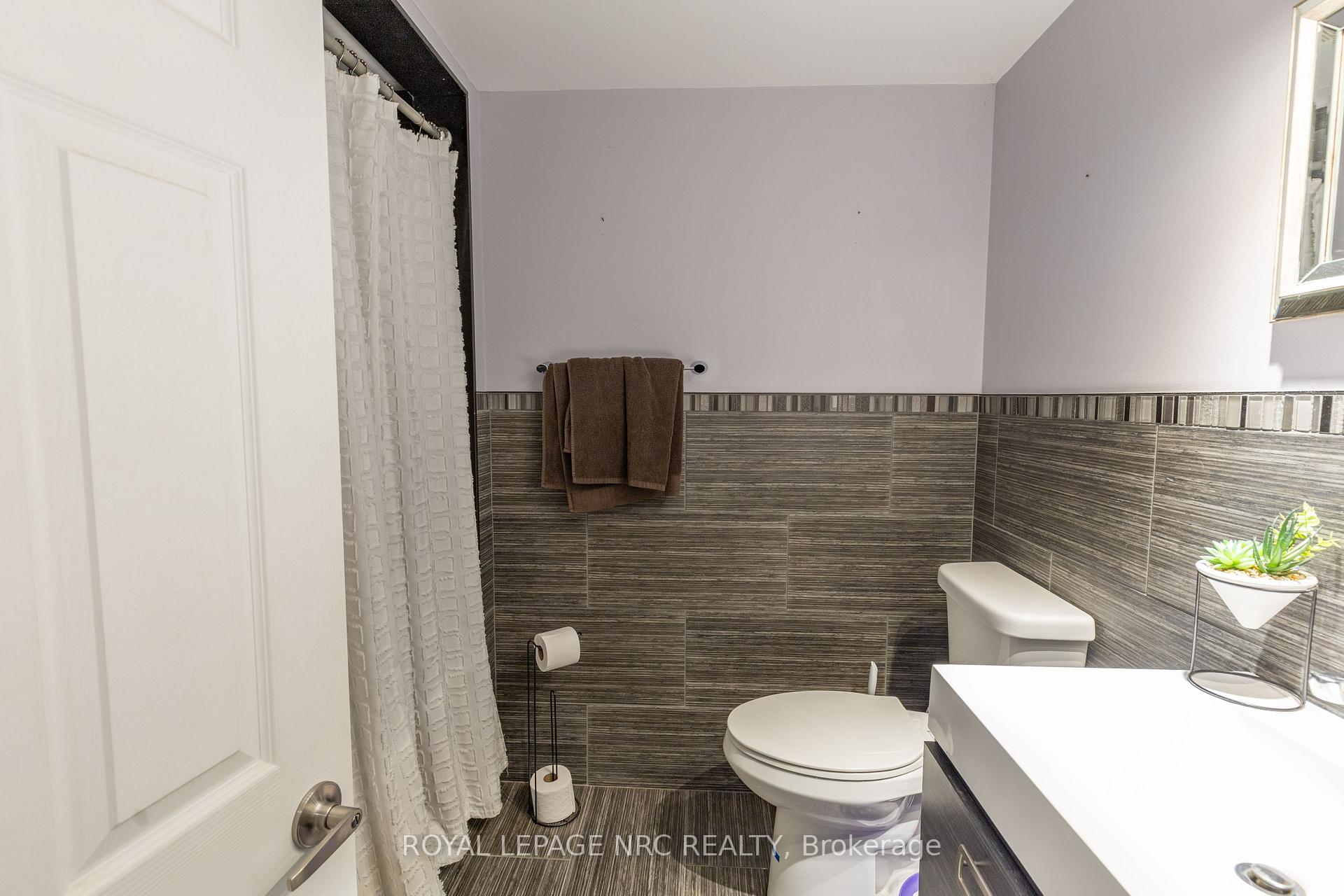 Photo 22 of 11 Brookdale Avenue, St. Catharines, Oakdale — HOMEH