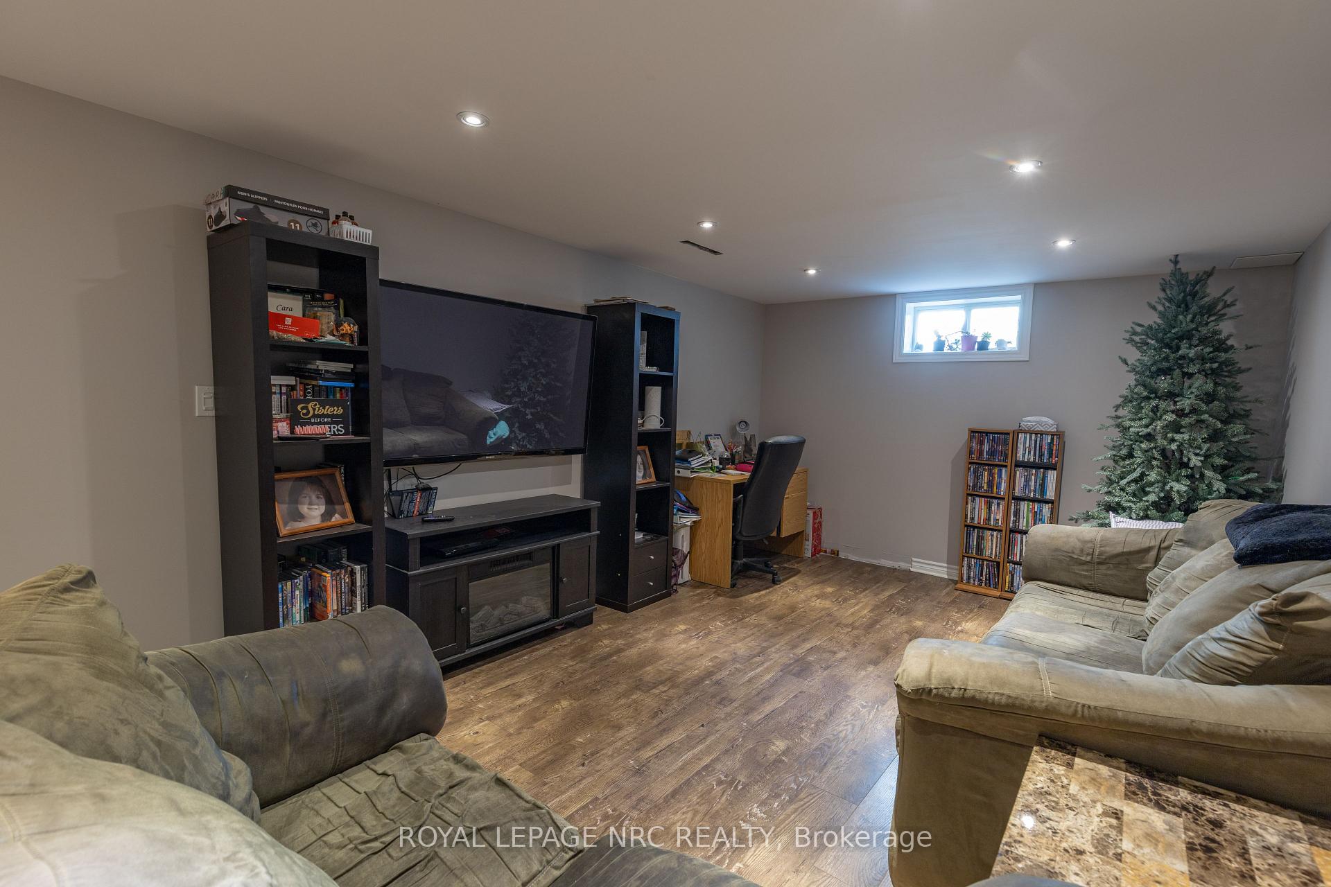 Photo 27 of 11 Brookdale Avenue, St. Catharines, Oakdale — HOMEH