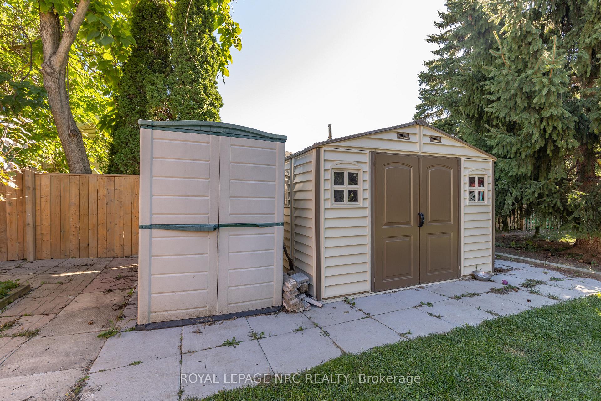 Photo 35 of 11 Brookdale Avenue, St. Catharines, Oakdale — HOMEH