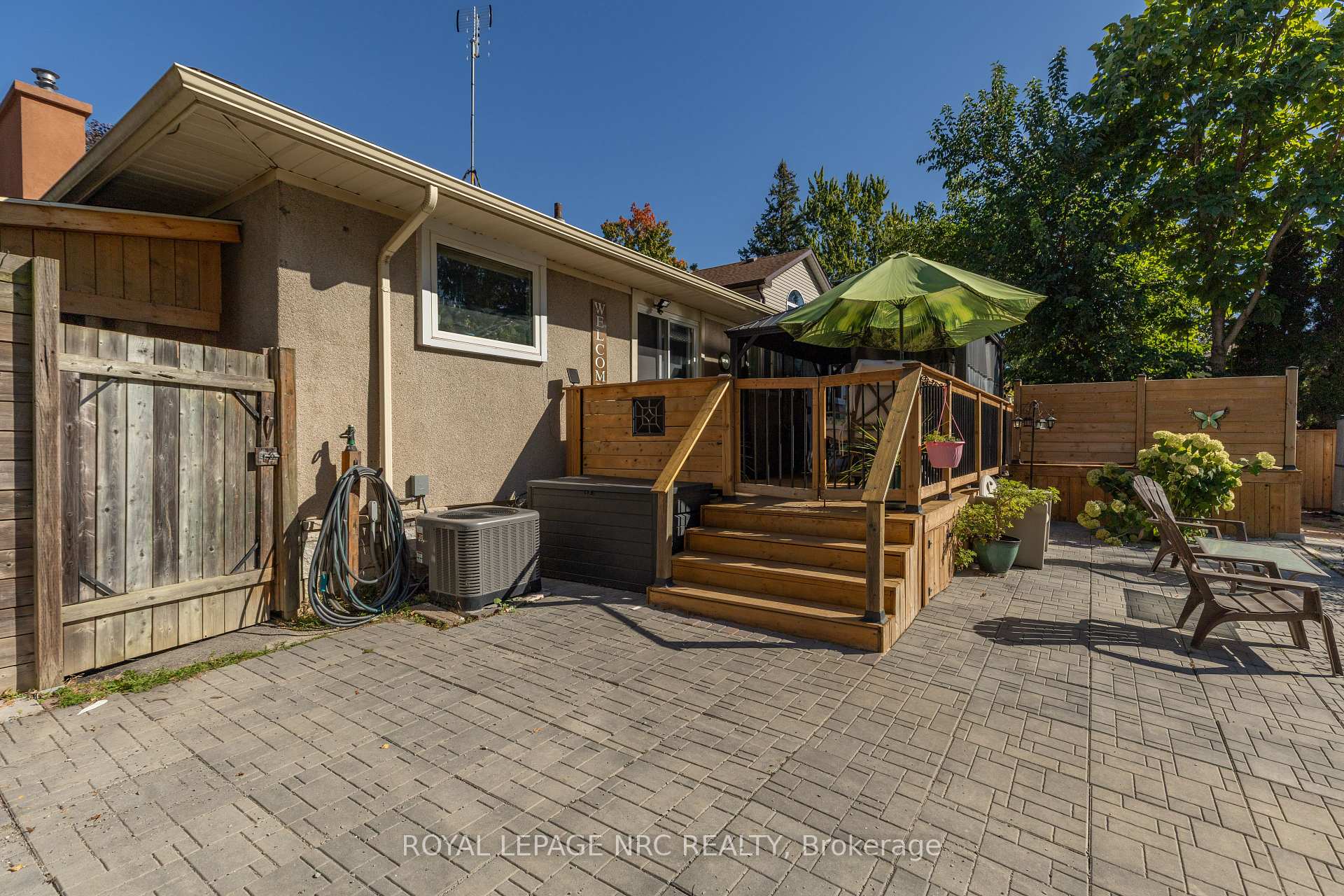 Photo 47 of 11 Brookdale Avenue, St. Catharines, Oakdale — HOMEH