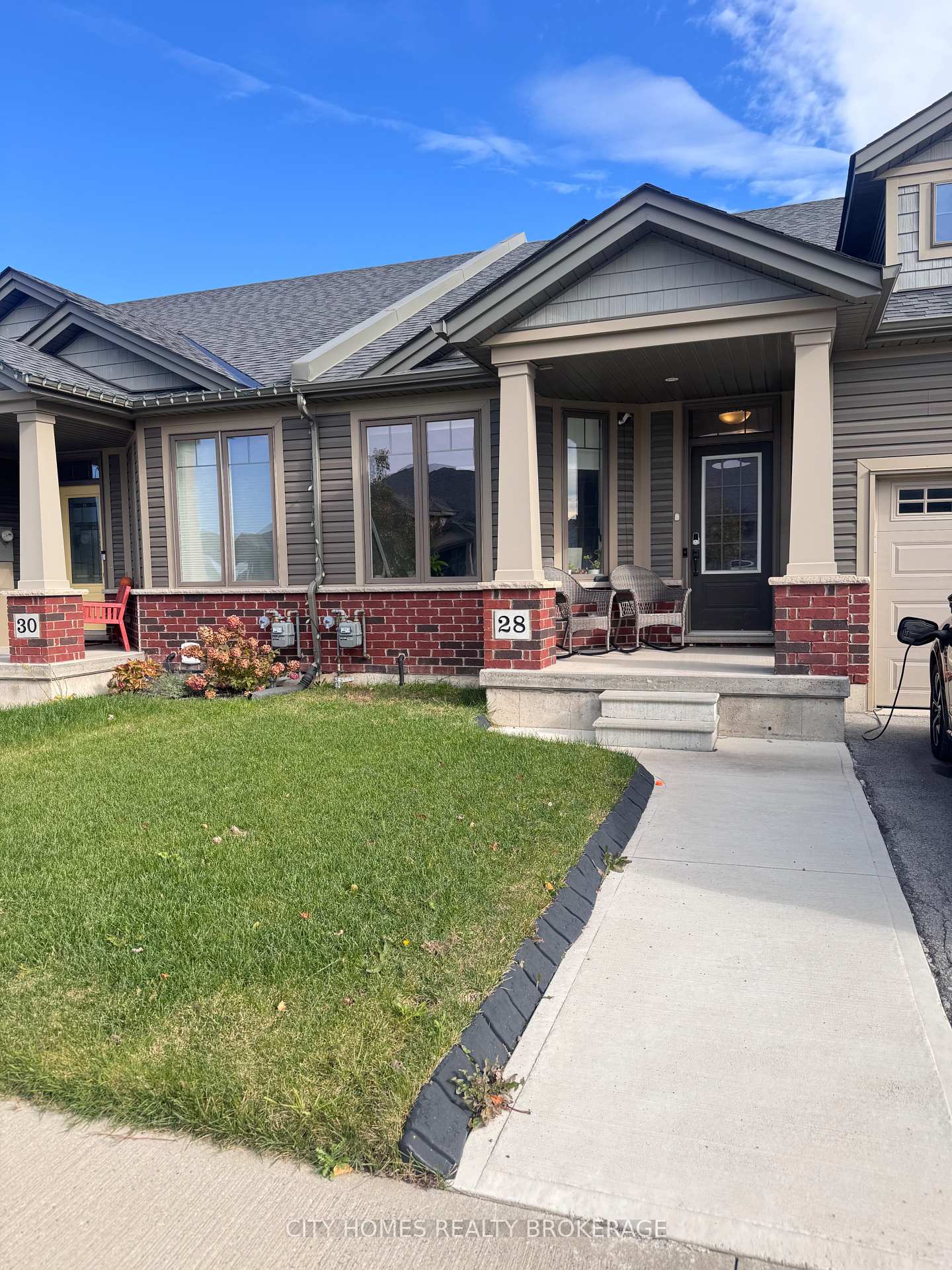 Photo 1 of 28 Ellis Avenue, St. Catharines, Oakdale — HOMEH