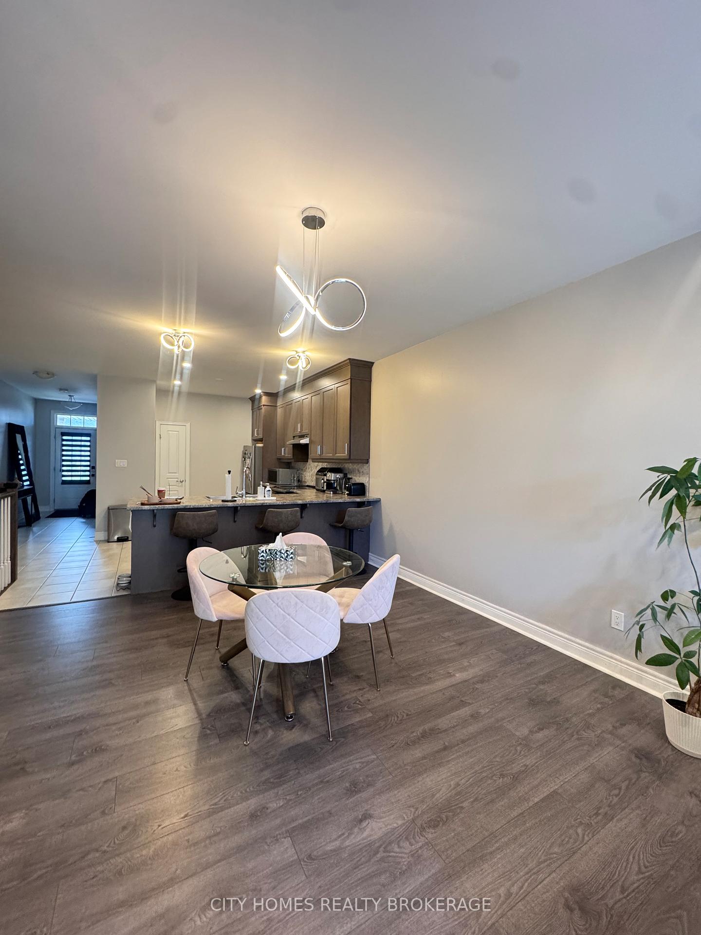 Photo 13 of 28 Ellis Avenue, St. Catharines, Oakdale — HOMEH