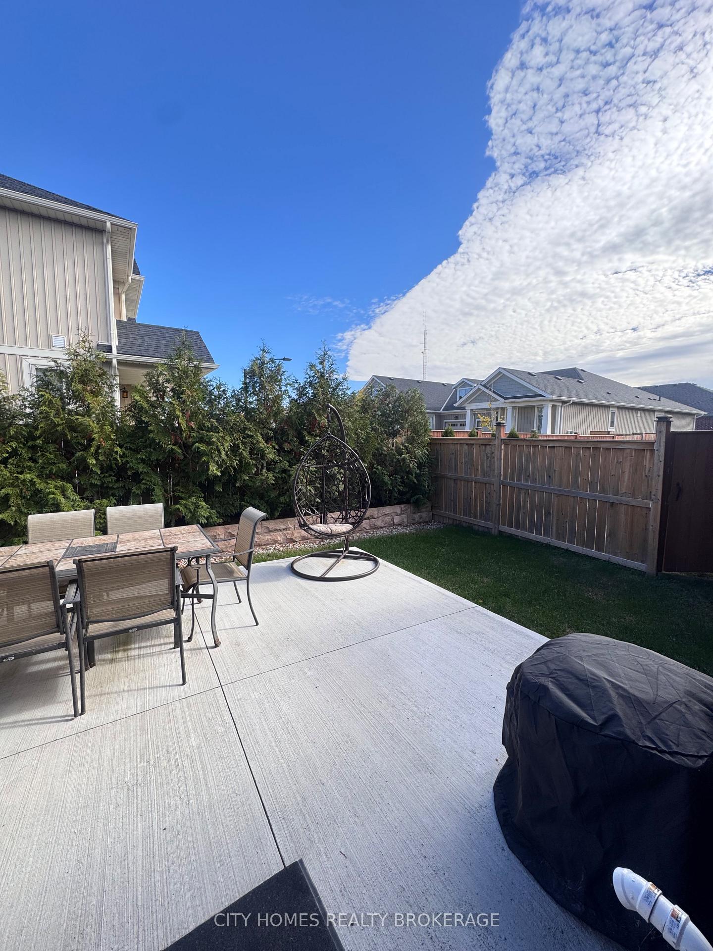 Photo 15 of 28 Ellis Avenue, St. Catharines, Oakdale — HOMEH