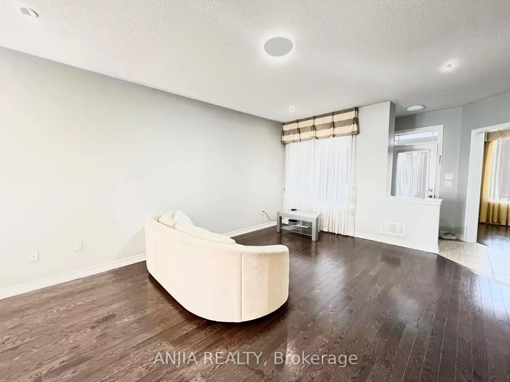 Photo 4 of 254 Cornell Centre Boulevard, Markham, Cornell — HOMEH
