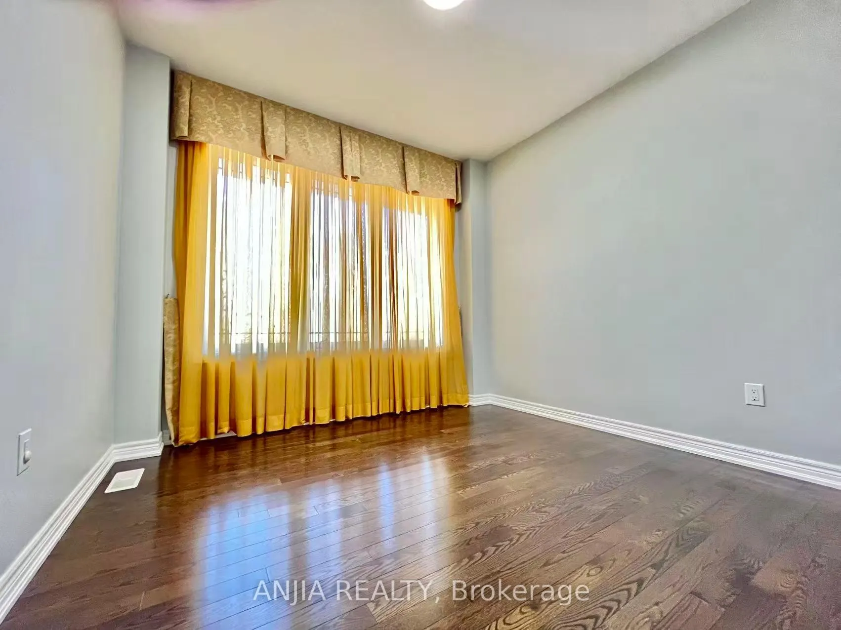 Photo 5 of 254 Cornell Centre Boulevard, Markham, Cornell — HOMEH