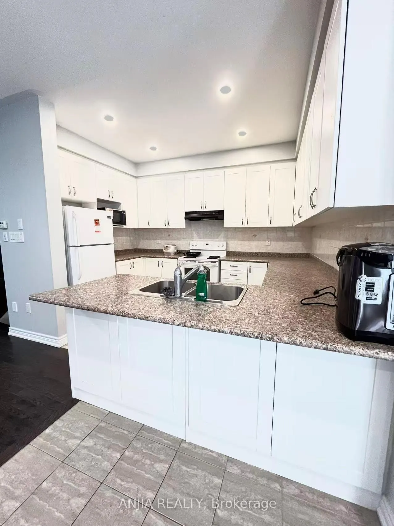 Photo 6 of 254 Cornell Centre Boulevard, Markham, Cornell — HOMEH