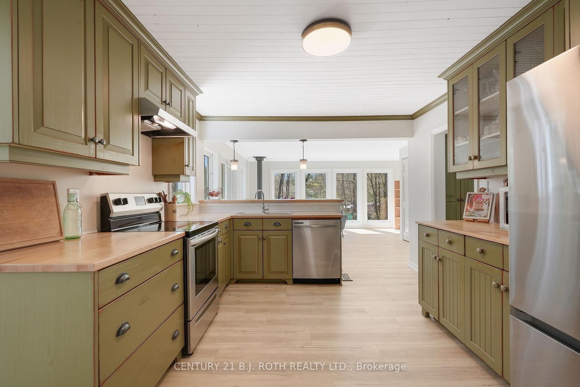 Photo 14 of 88 Finlay Mill Road, Springwater, Midhurst — HOMEH