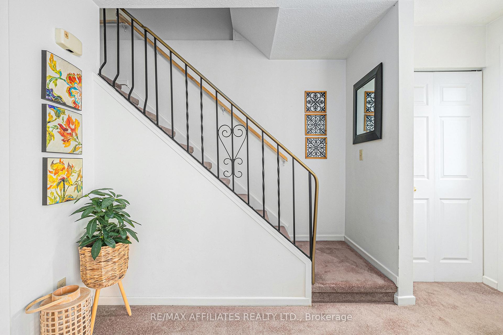 Photo 1 of 83 Stephen Street, Smiths Falls — HOMEH