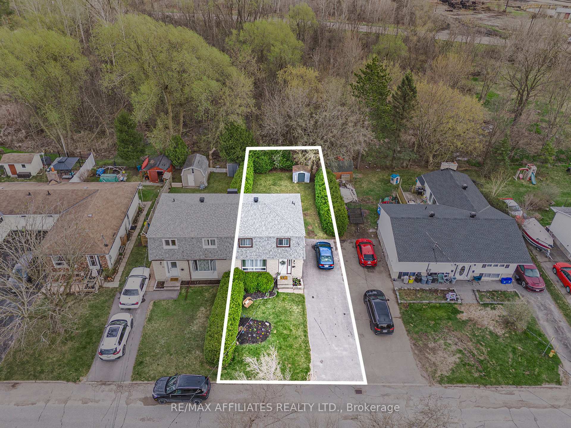 Photo 12 of 83 Stephen Street, Smiths Falls — HOMEH