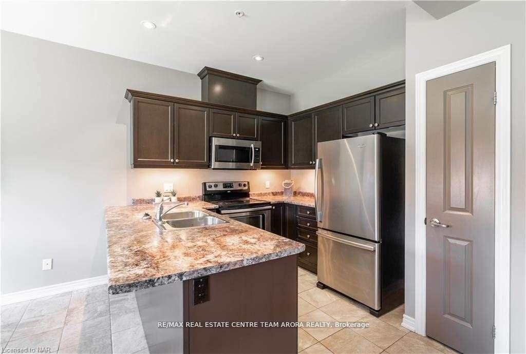 Photo 12 of 33 Glory Hill Road, St. Catharines, Oakdale — HOMEH