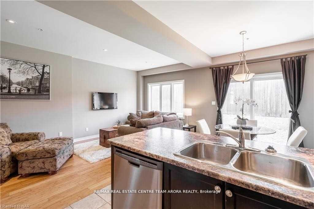 Photo 13 of 33 Glory Hill Road, St. Catharines, Oakdale — HOMEH