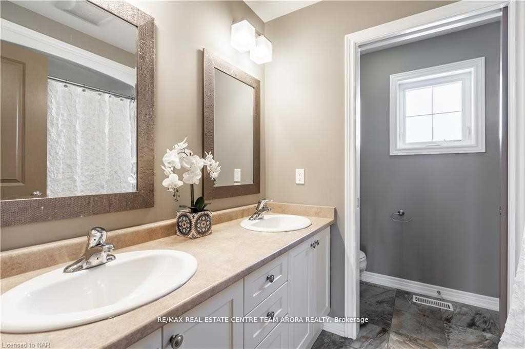 Photo 16 of 33 Glory Hill Road, St. Catharines, Oakdale — HOMEH