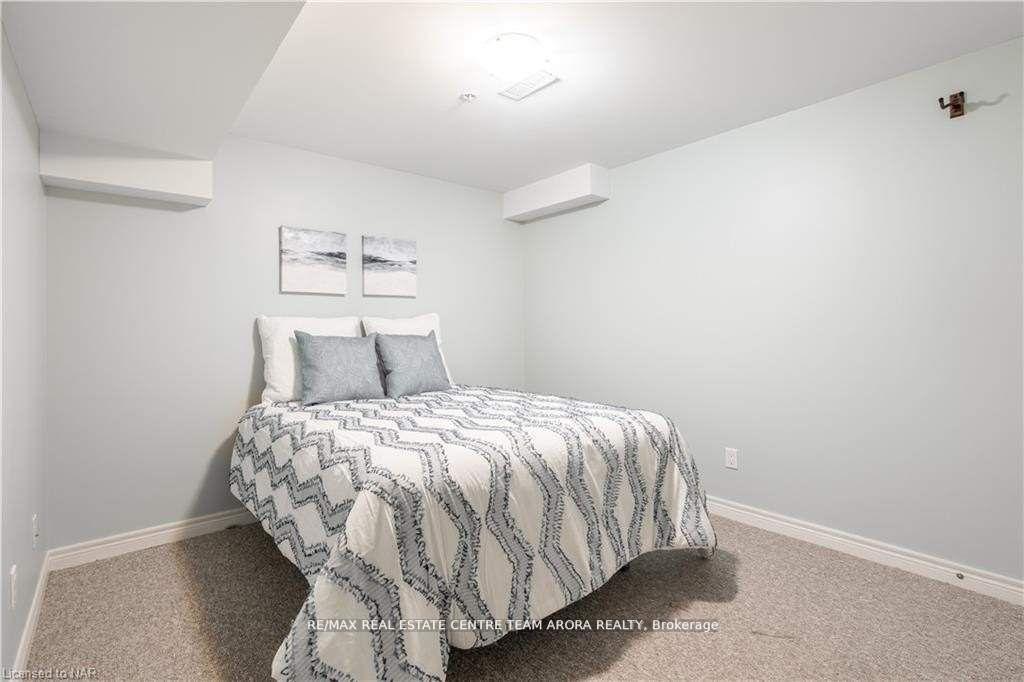 Photo 26 of 33 Glory Hill Road, St. Catharines, Oakdale — HOMEH