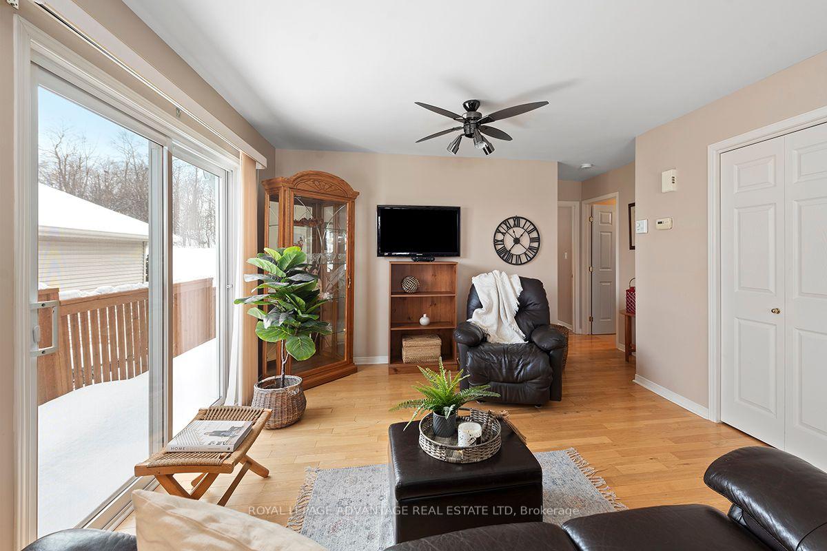 Photo 4 of 55 Van Horne Avenue, Smiths Falls — HOMEH